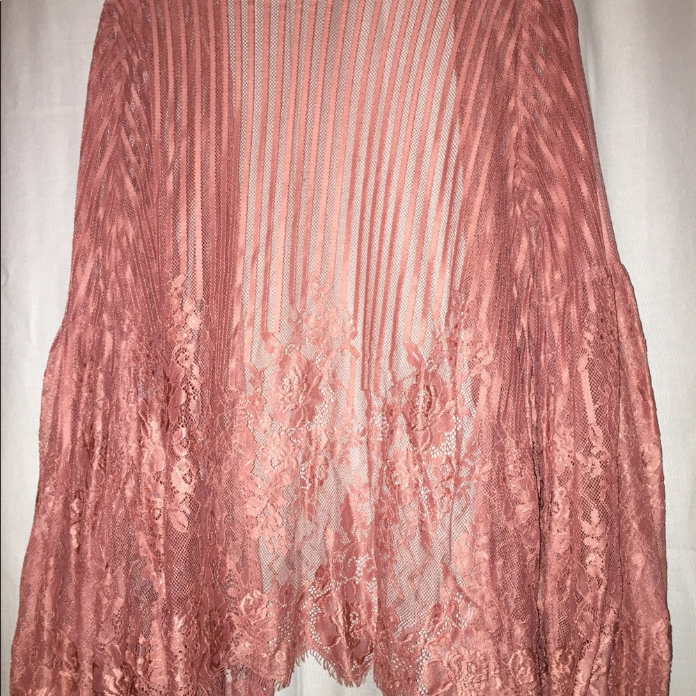 Lace detailed cardigan with flare sleeves